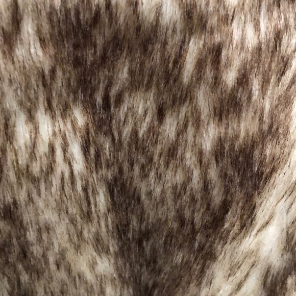 Faux fur vest - Picture 3 of 4